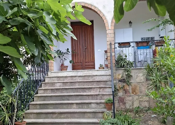 דירה House With The Terrace And The Garden