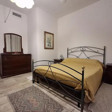 House With The Terrace And The Garden 아파트