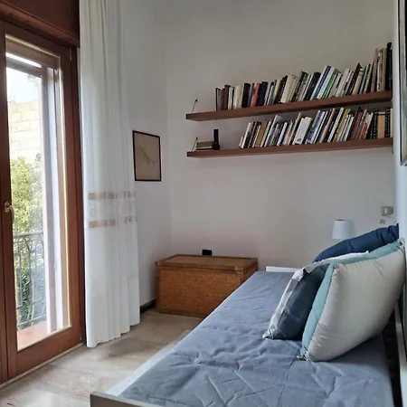 House With The Terrace And The Garden 아파트 *