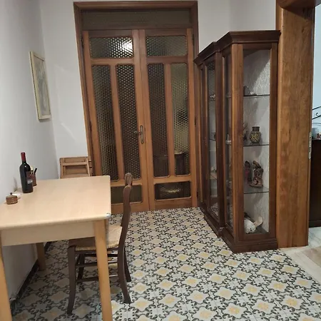 House With The Terrace And The Garden